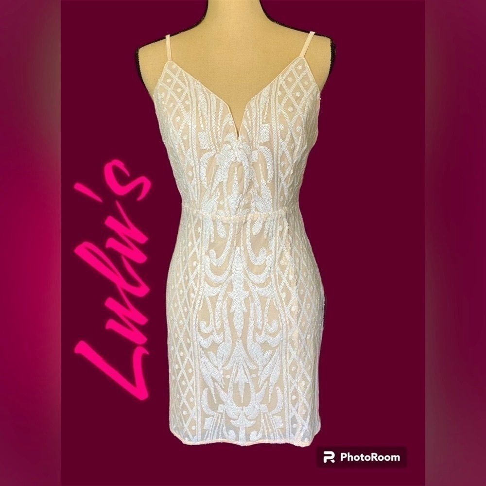 Lulus-NWT size XL/size 14 “Yours To Keep” Beige/White Sequin Mini Dress Back zip - Picture 7 of 17